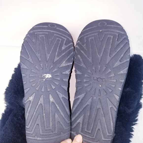 🌸UGG | Black Sherpa Lined Boots 8 - Picture 5 of 7
